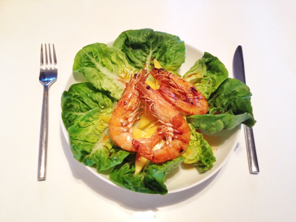 Deliciously simple prawn and mango salad recipe